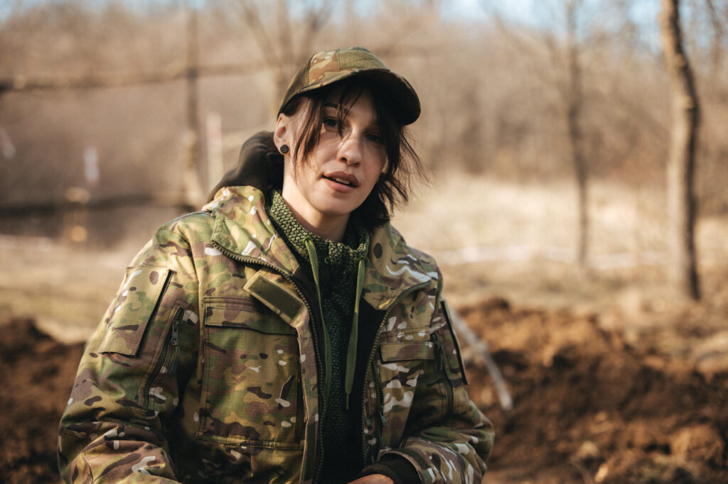 Women in army, Dignitas Ukraine
