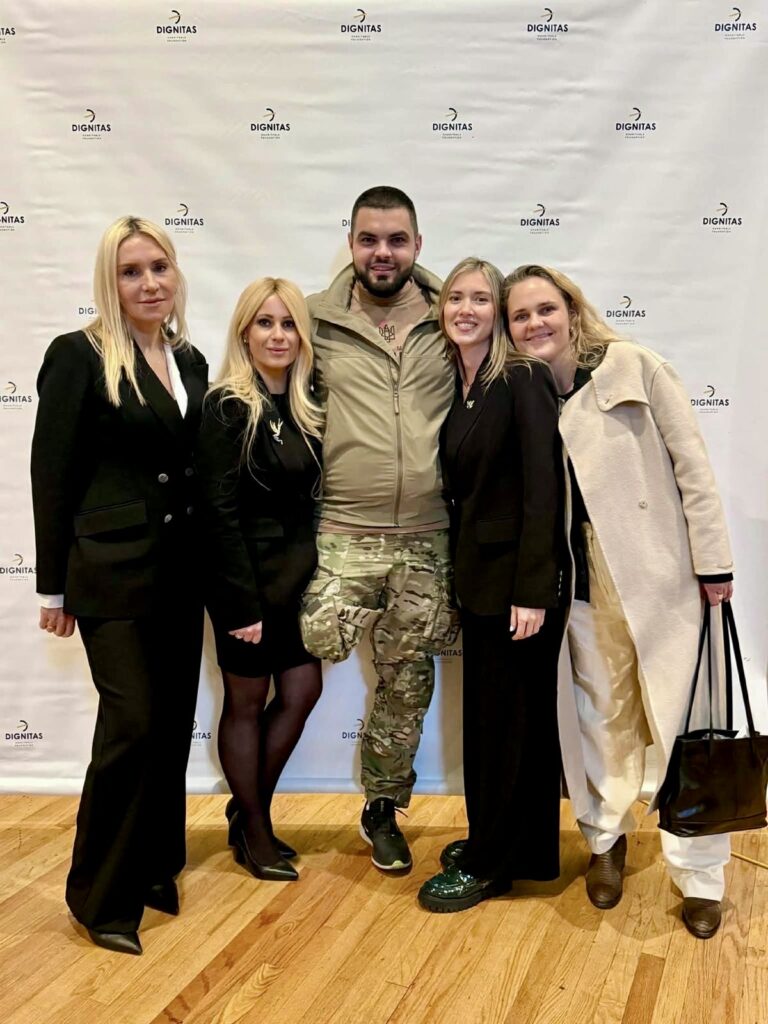 Fighting for the Future, Dignitas Ukraine